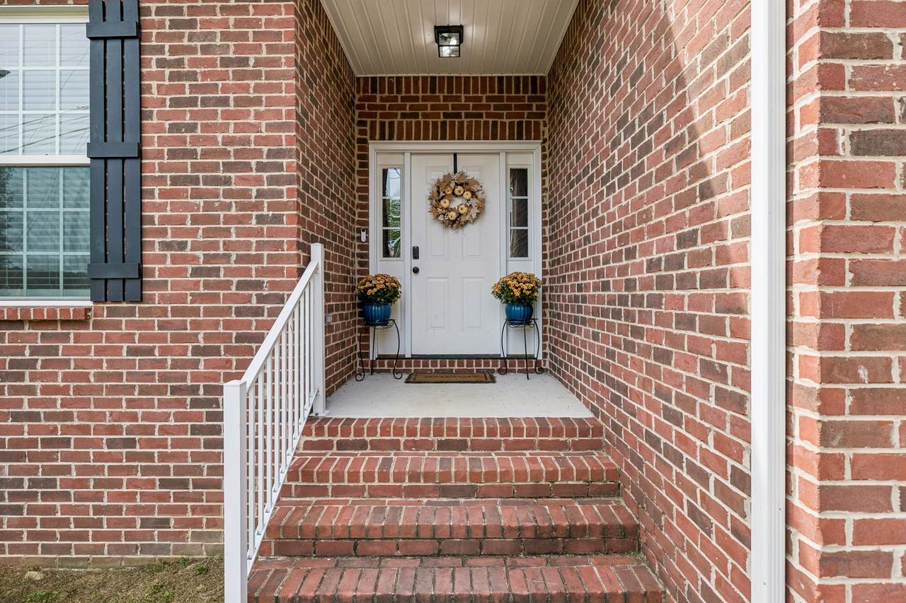 102 Bradford Way - Photo 1