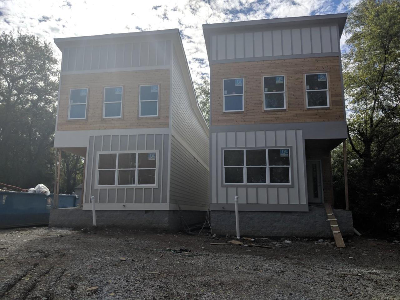 2423 Batavia St - Photo 1
