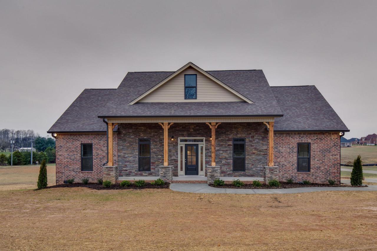 101 Wind Wood Dr - Photo 1
