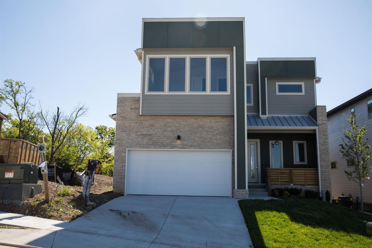 1728 Boxwood - Photo 1