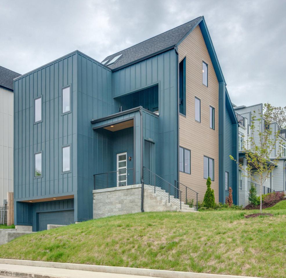 1026 Argyle Ave - Photo 1