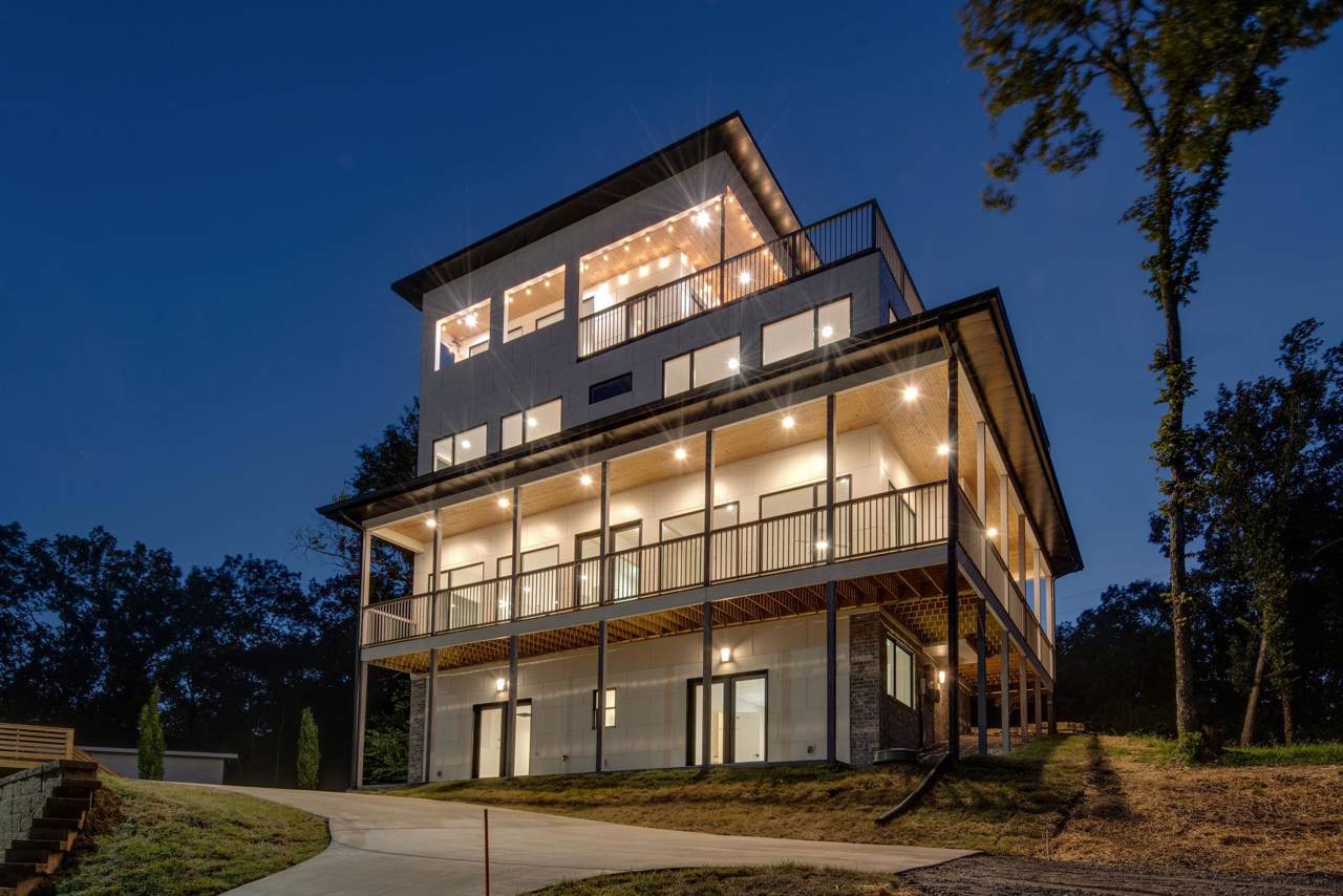 6118 Hill Circle Dr - Photo 1