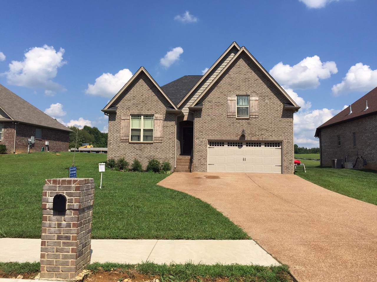 105 Grayson Ln - Photo 1