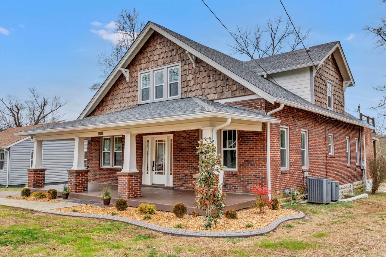 1110 Marion Ave - Photo 1