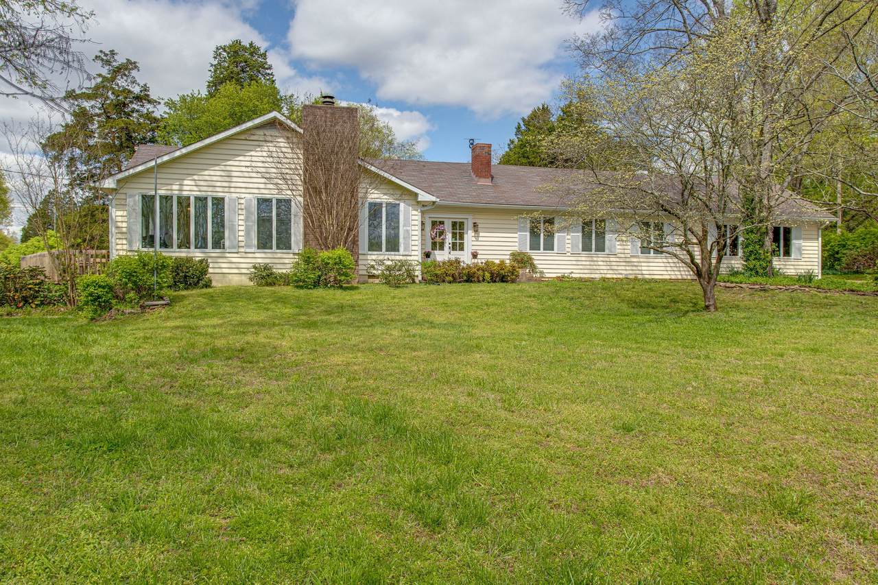 736 Hill Rd - Photo 1