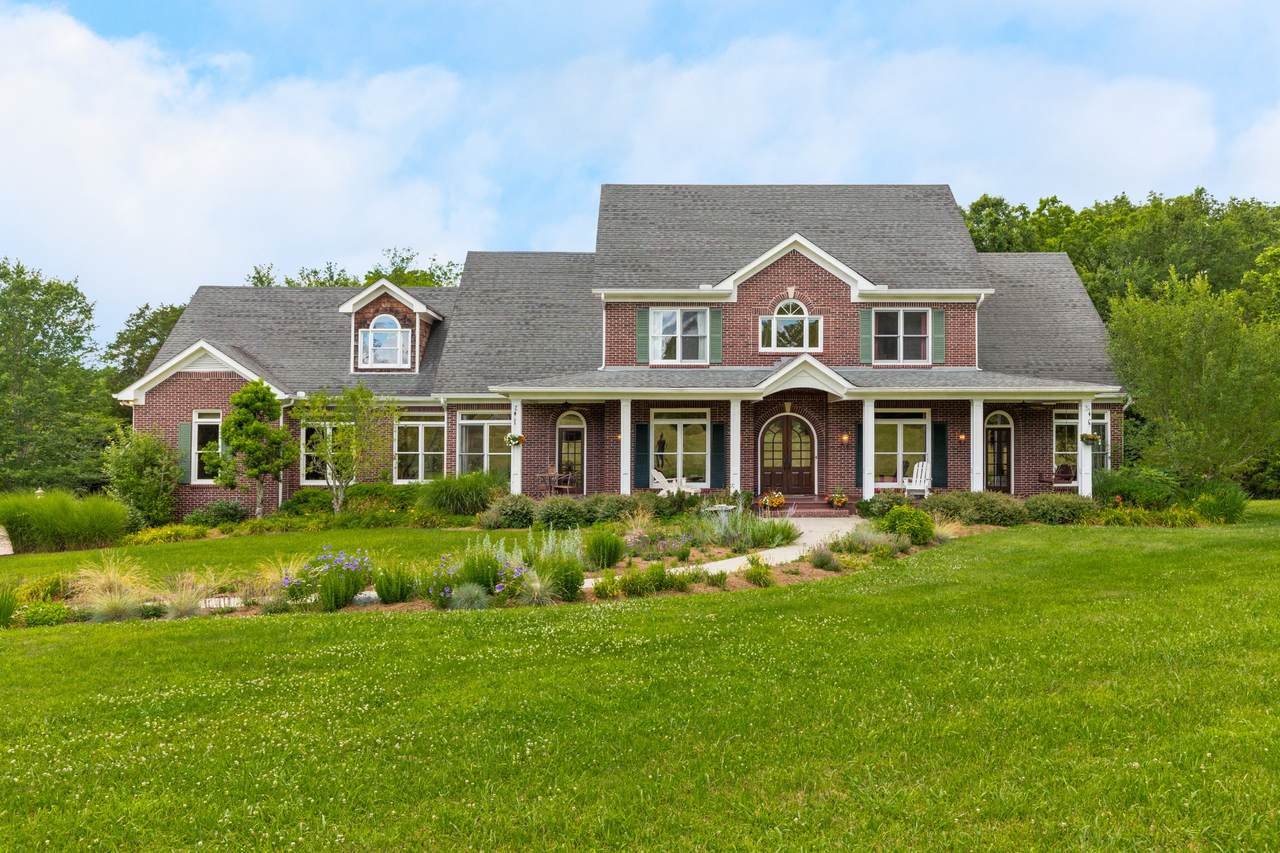 4490 Long Ln - Photo 1