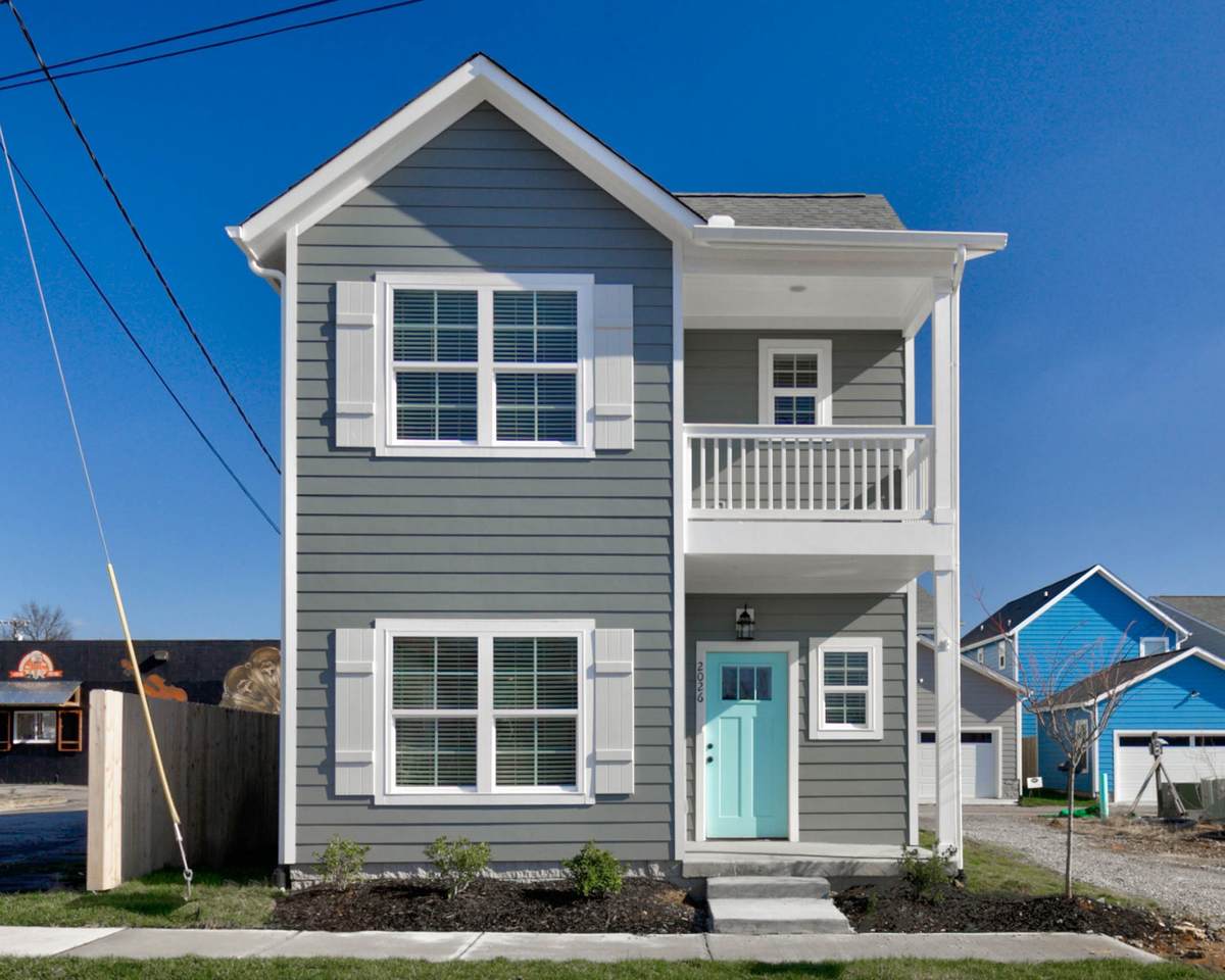2046 Village Park Cir - Photo 1
