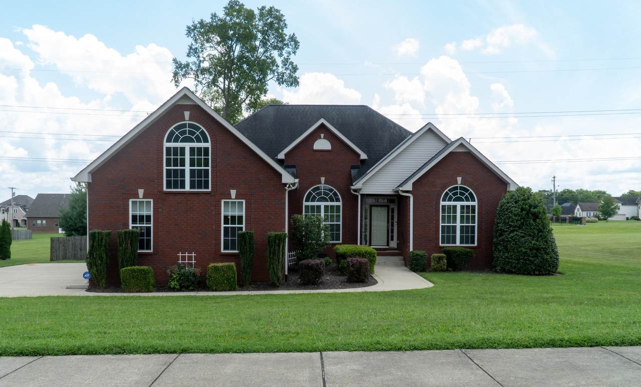 709 Starpoint Dr - Photo 1