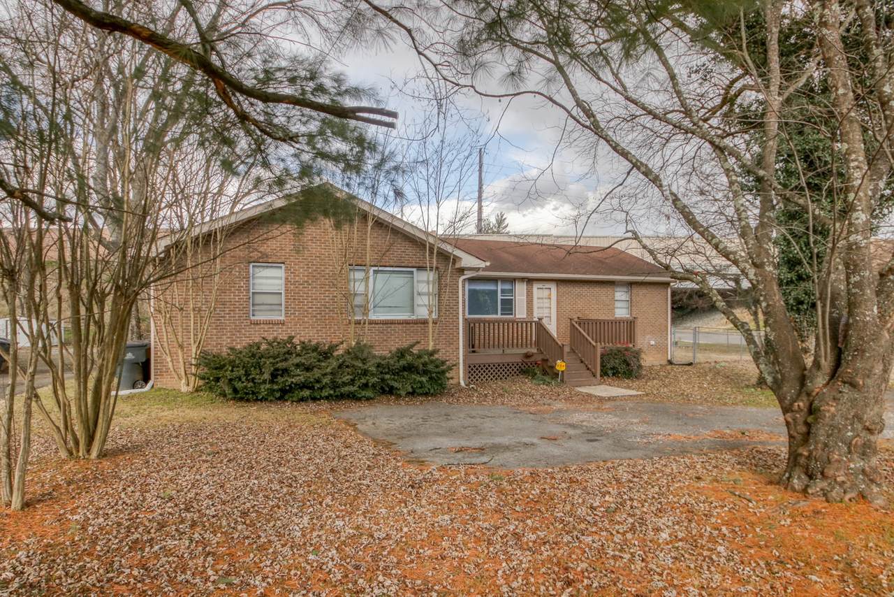 928 Battlefield Dr - Photo 1