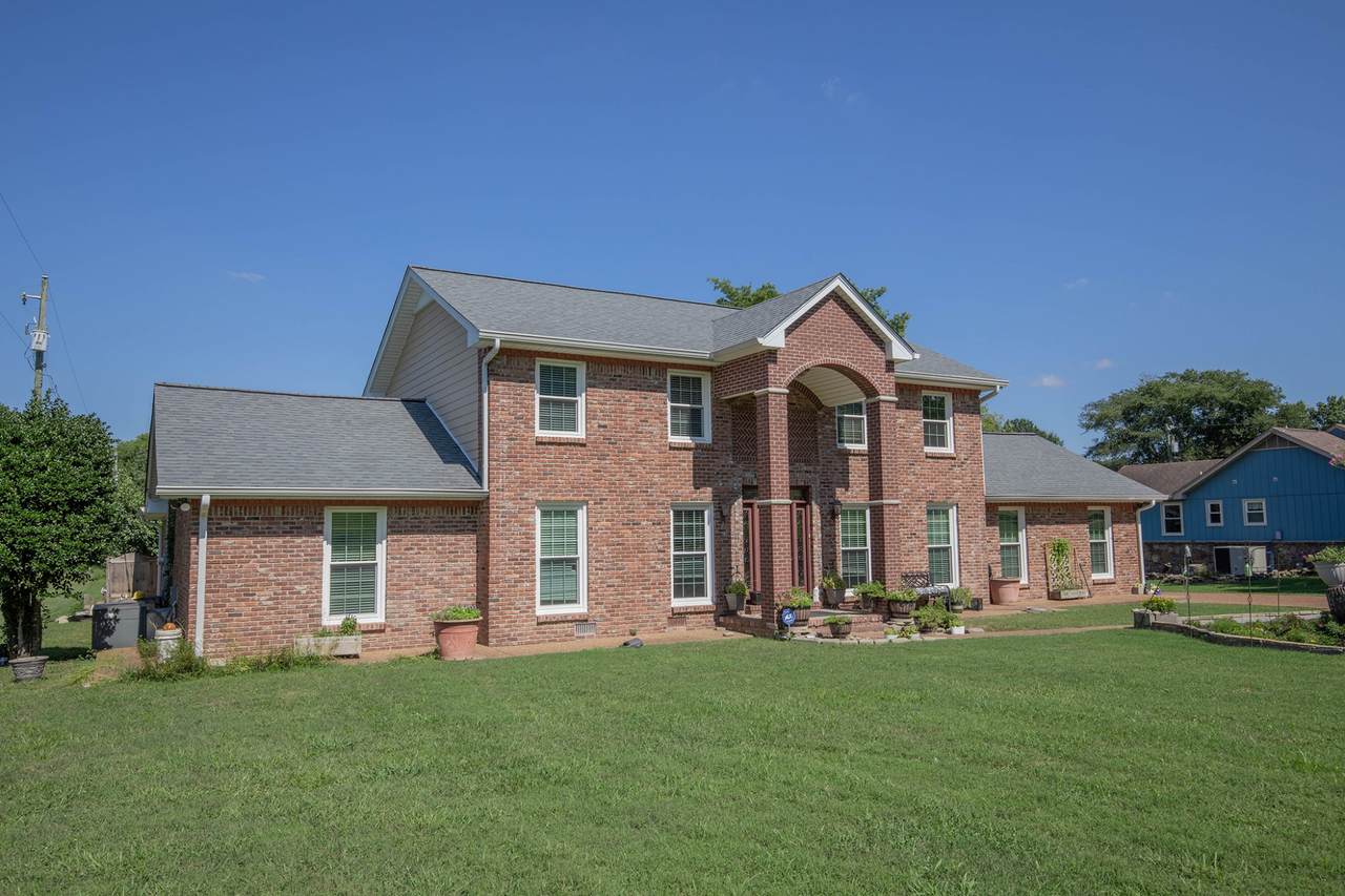 2419 Mansker Dr - Photo 1
