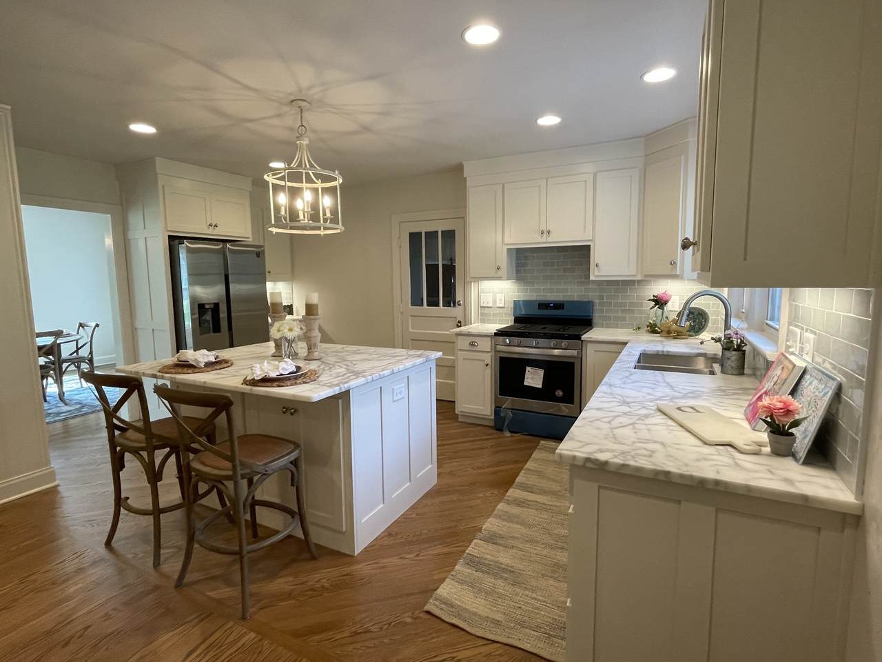 254 W End Hts - Photo 1