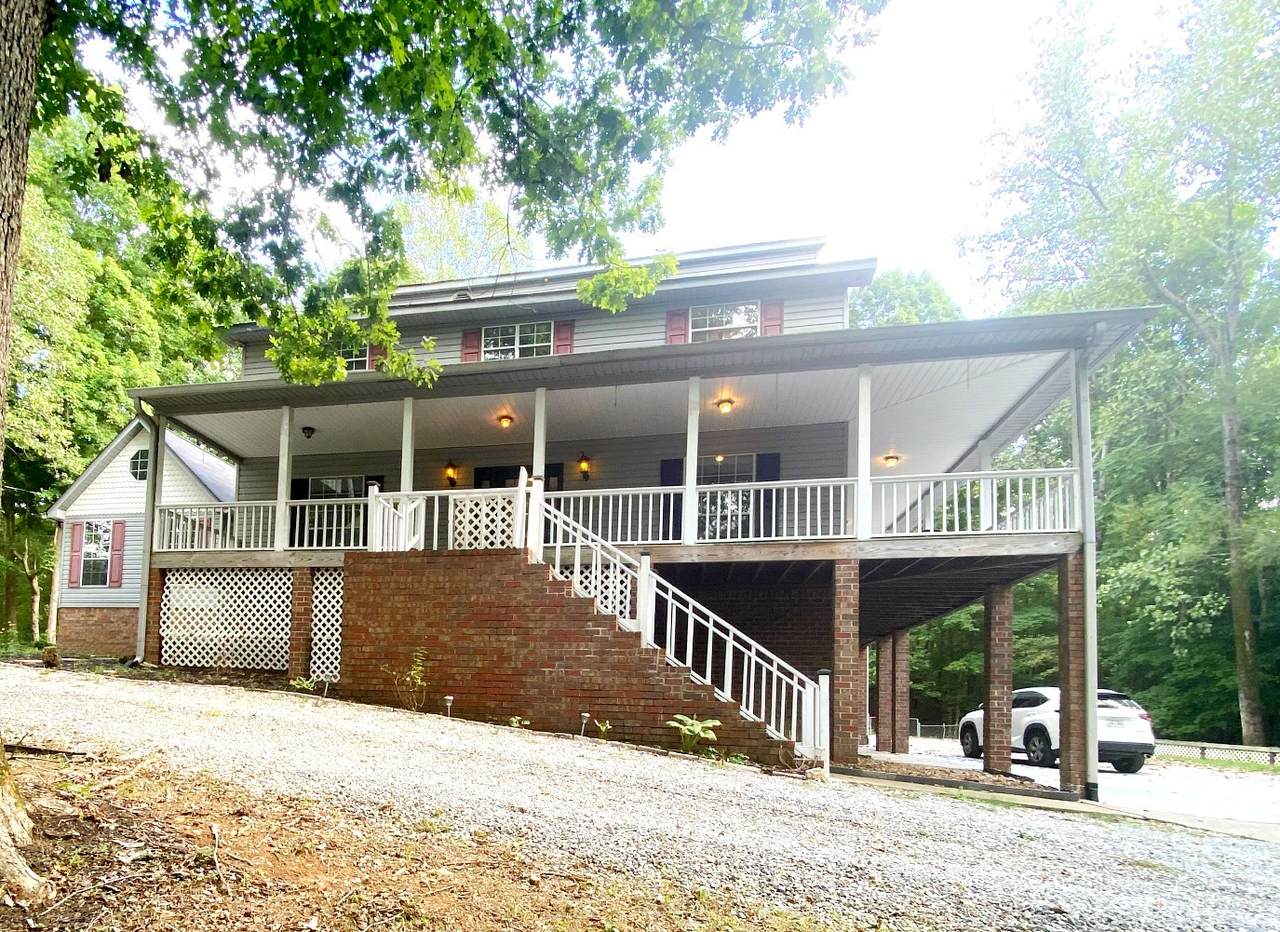 1560 Dickens Ln - Photo 1