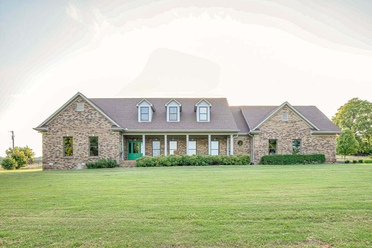 855 Carters Creek Pike - Photo 1