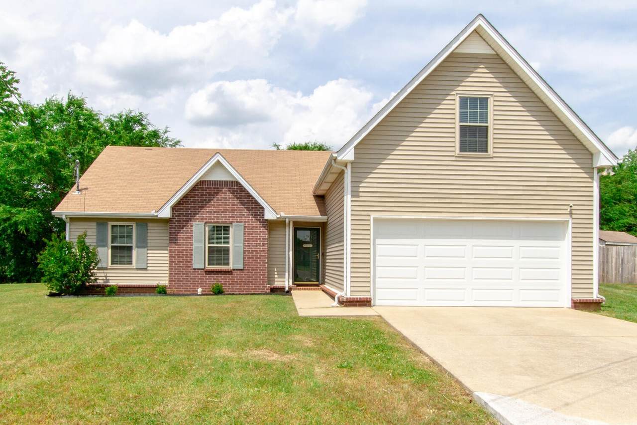 1310 Pearlknob Ct - Photo 1