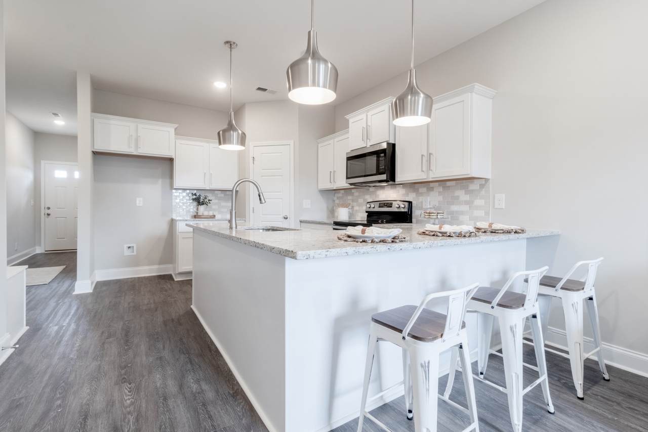 216 Drayton Dr - Photo 1