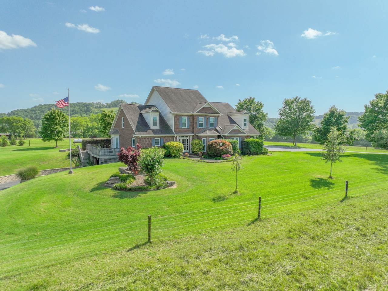 135 Clark Mill Rd - Photo 1