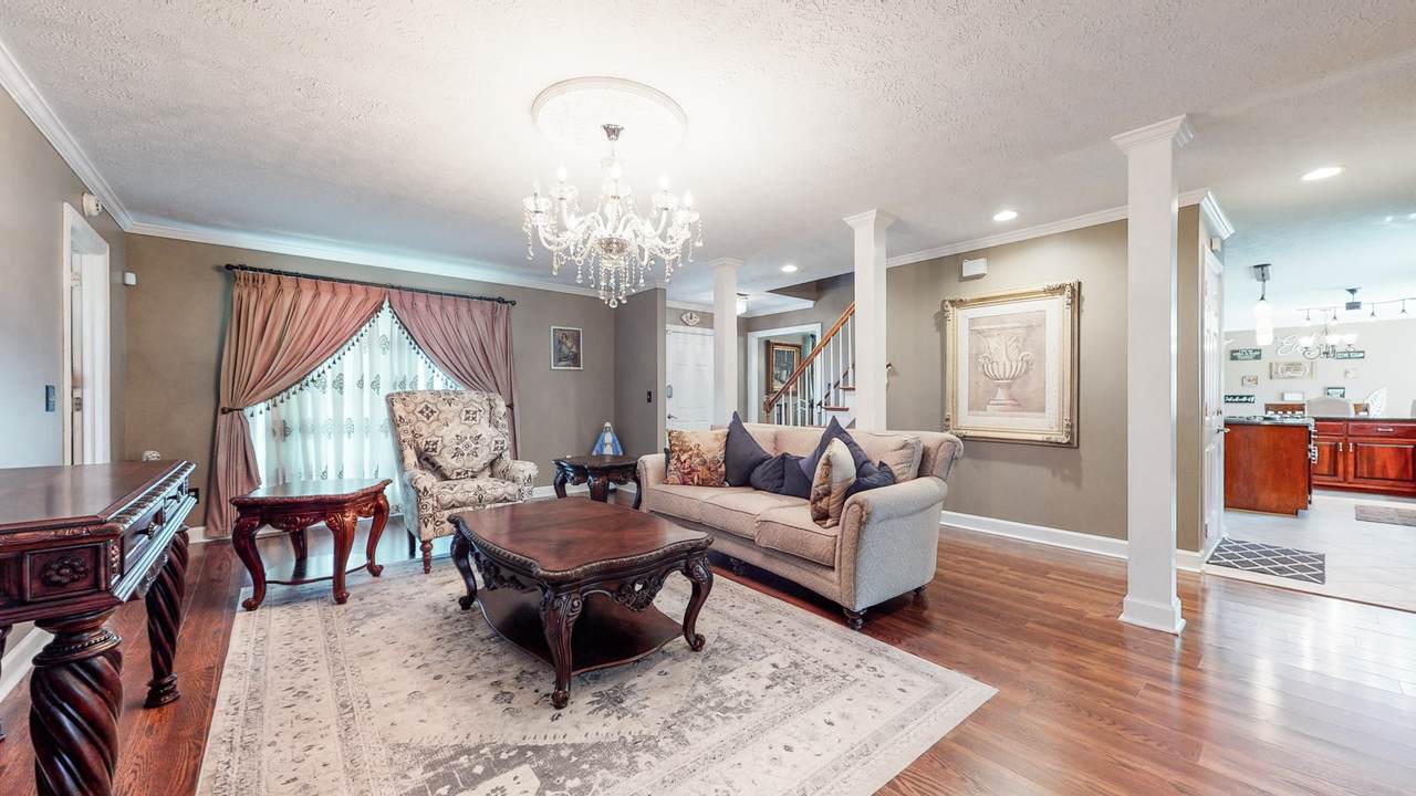341 Solitude Cir - Photo 1