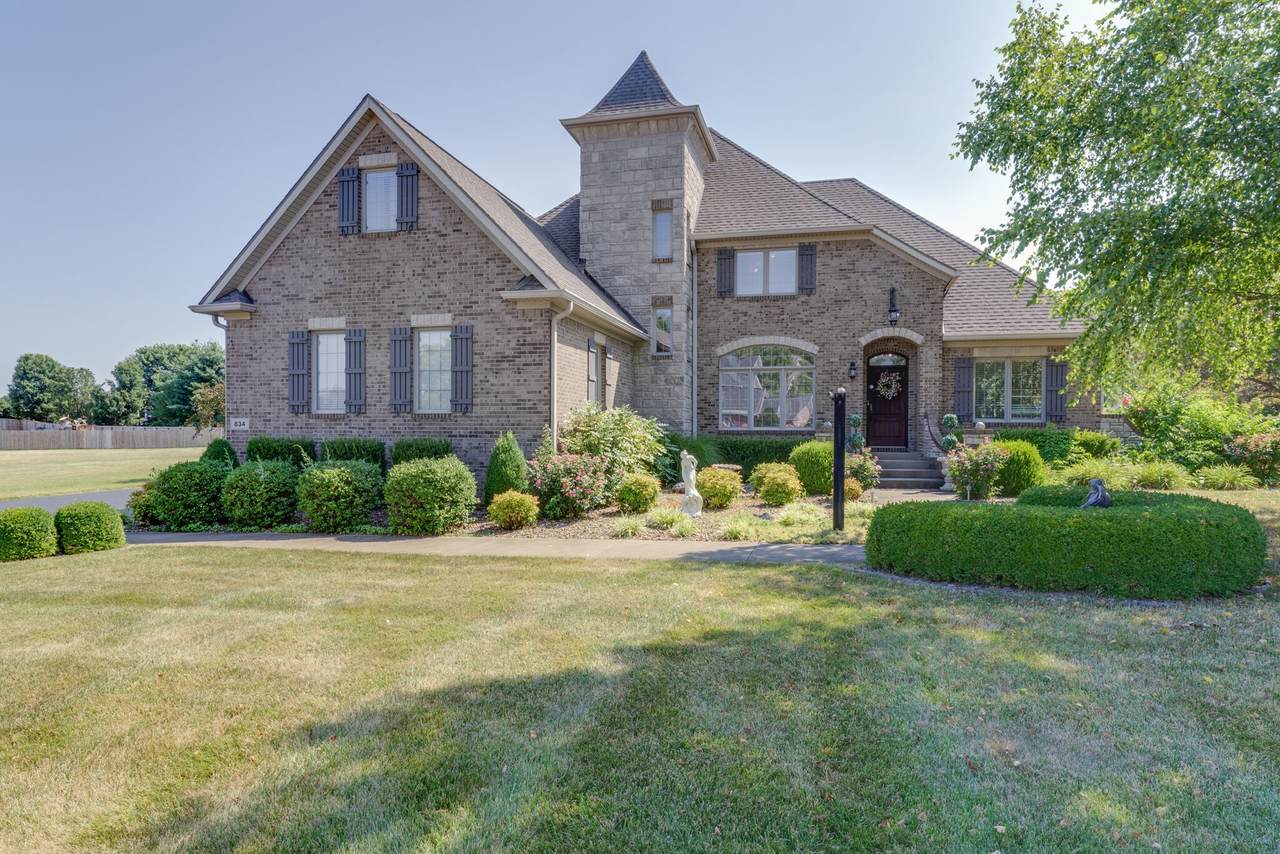 834 Shadowgrass Way - Photo 1