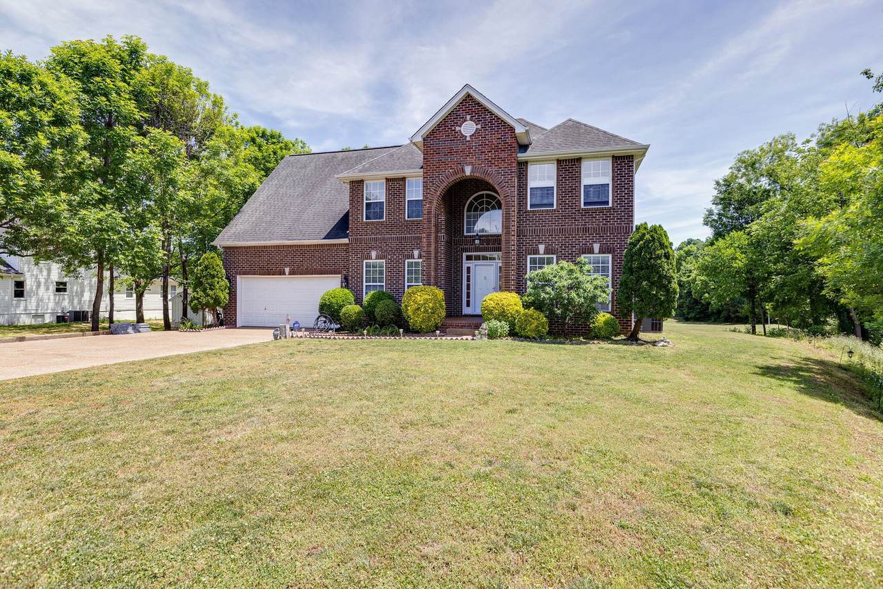 1512 Sugarwood Dr - Photo 1
