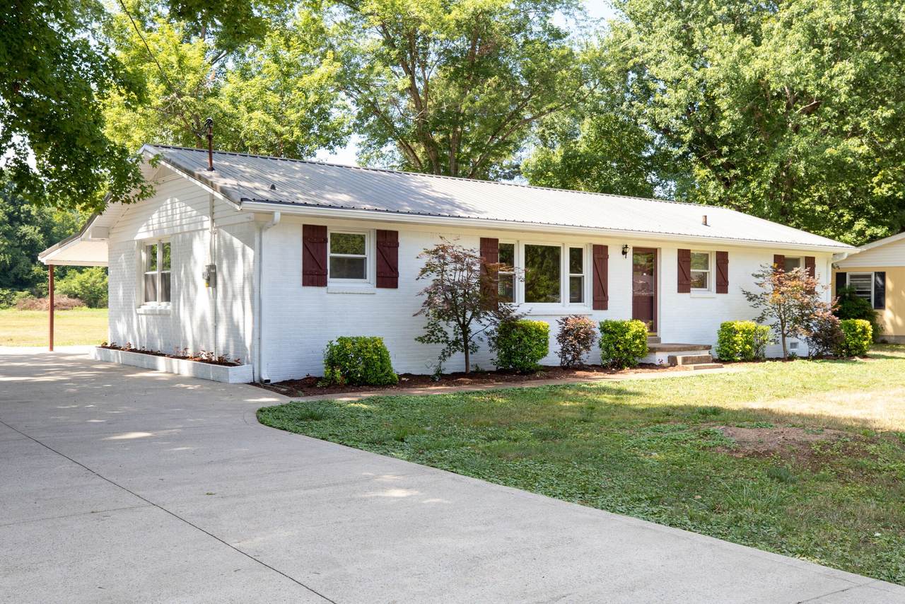214 Sunset Dr - Photo 1