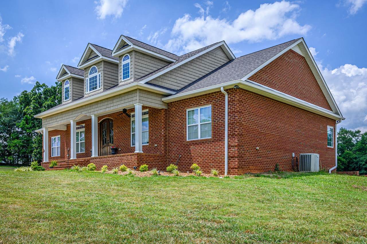 775 Ivy Lake Rd - Photo 1