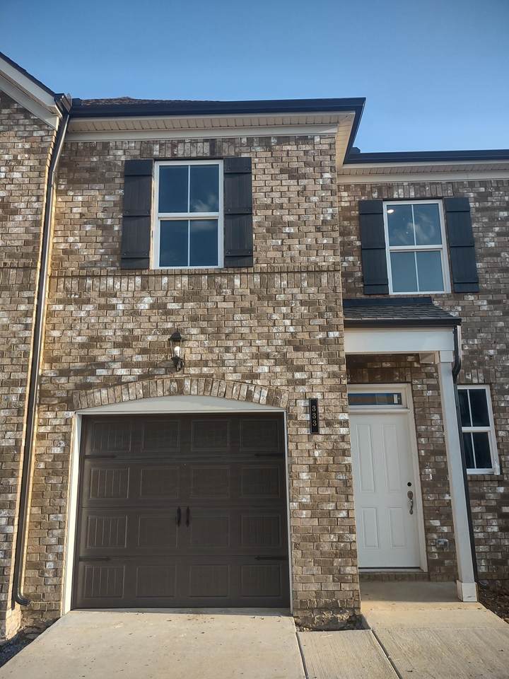 333 Cheval Dr - Photo 1