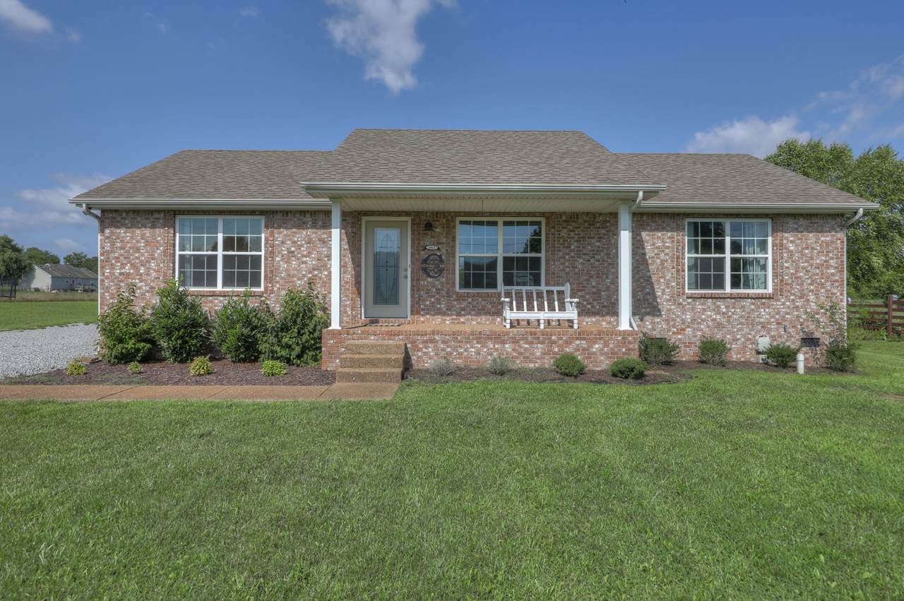 1063 Deasy Ln - Photo 1