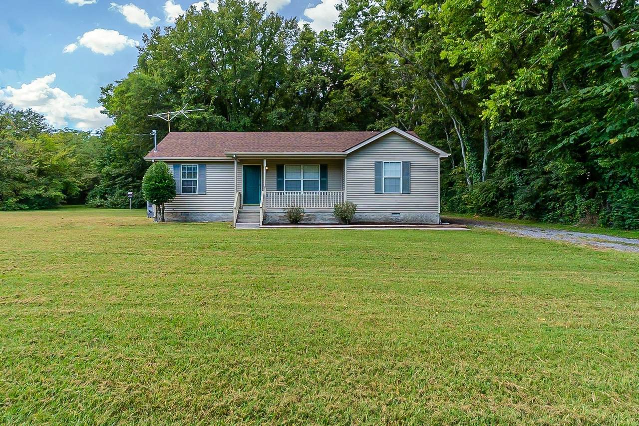 2456 Canterbury Chase - Photo 1