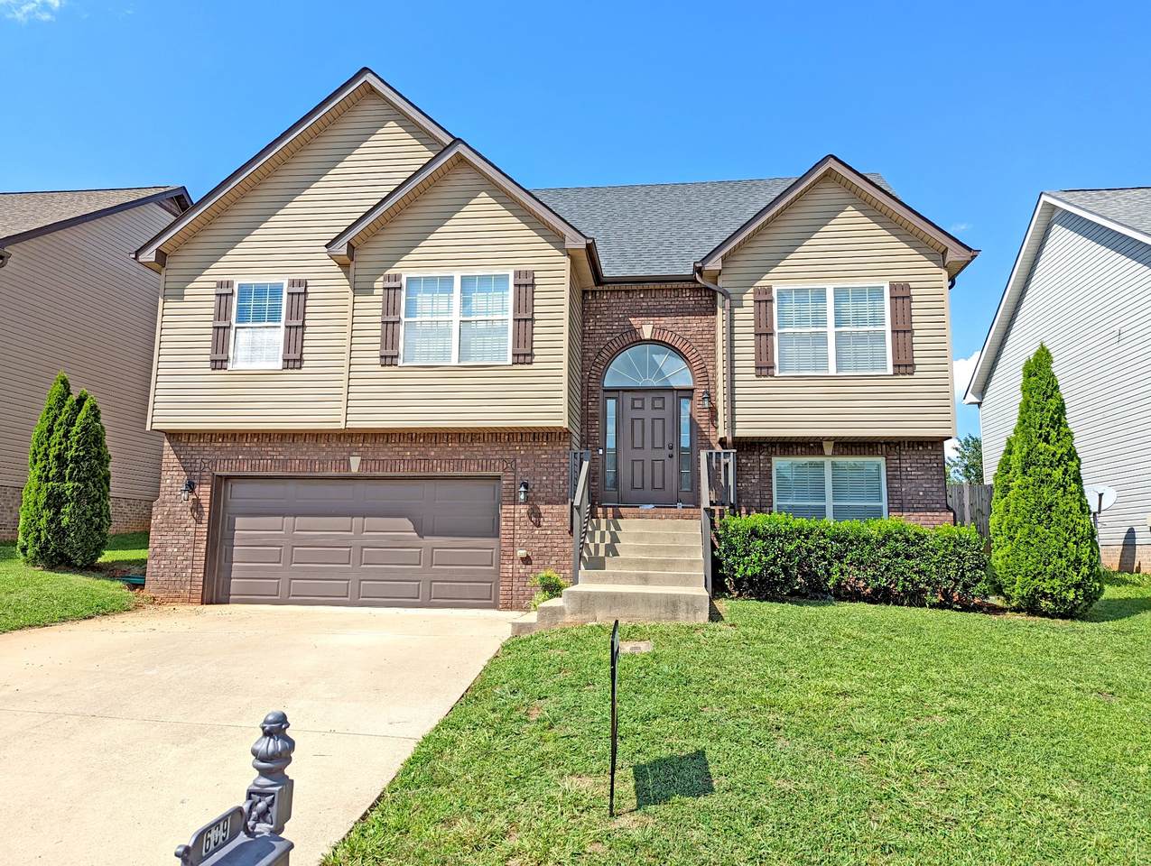 609 Snowshoe Ln - Photo 1
