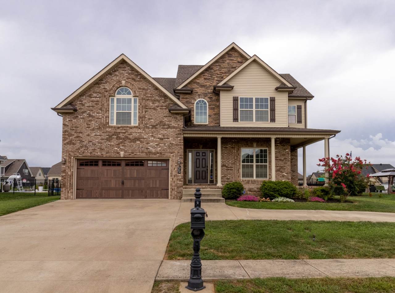 1232 Upland Ter - Photo 1