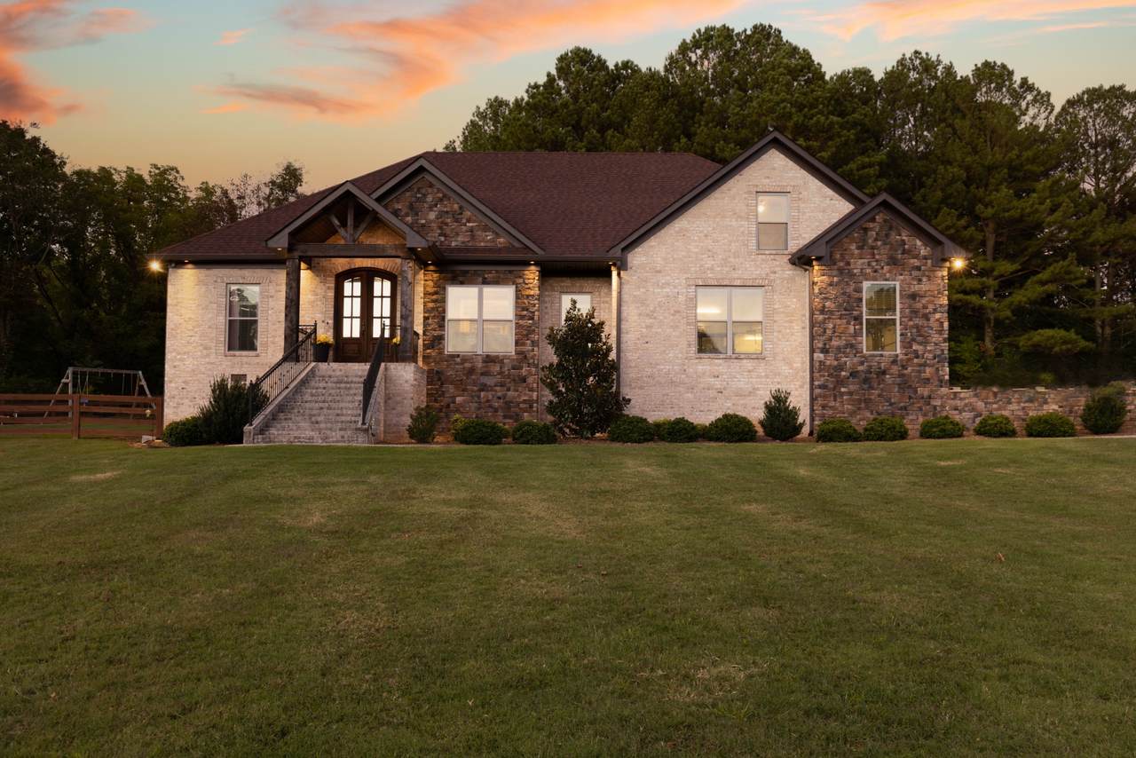 5411N Mount Pleasant Rd - Photo 1
