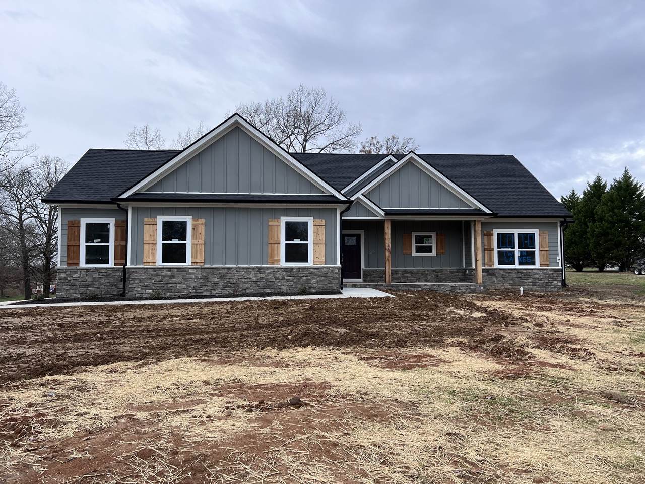 46 Twin Lakes Dr - Photo 1