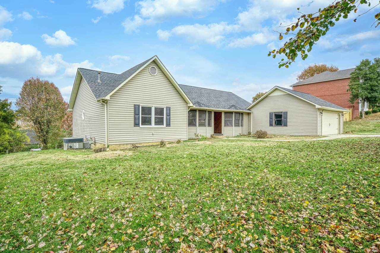 950 Walton Trl - Photo 1