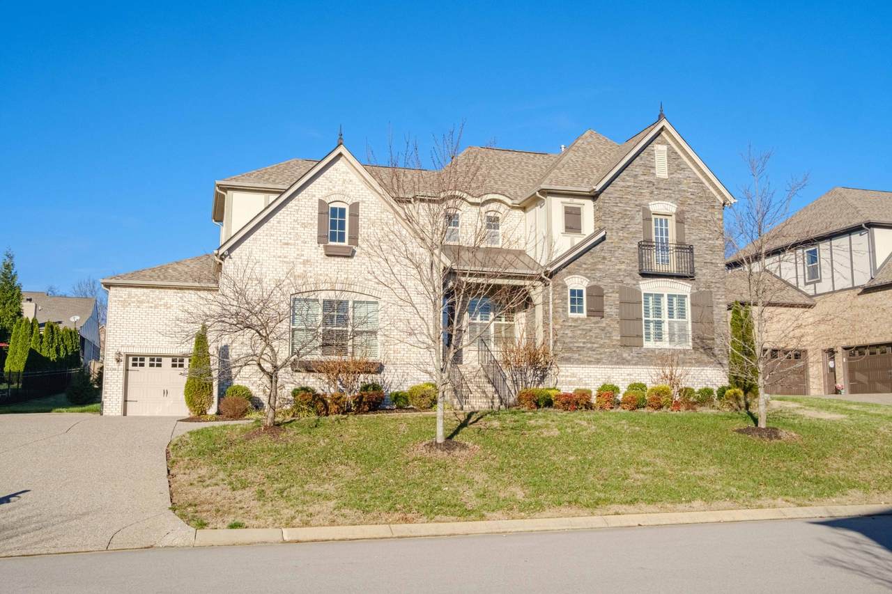 420 Sweet Fern Dr - Photo 1