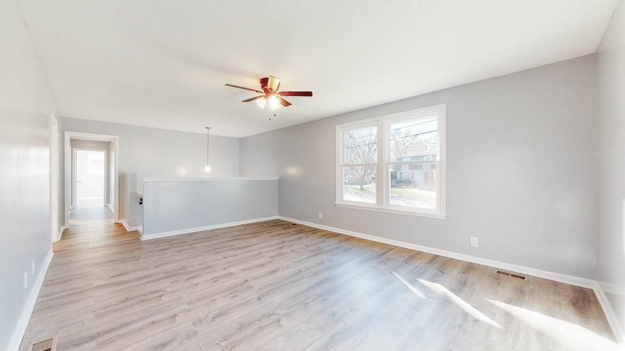 504 Bluewater Dr - Photo 1