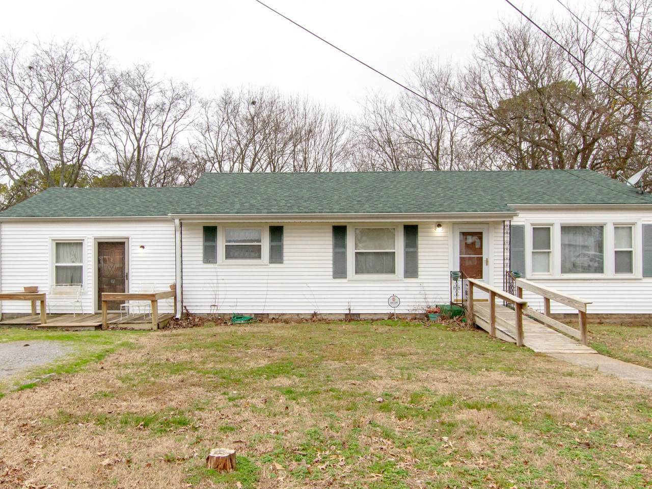 719 Vanview Dr - Photo 1