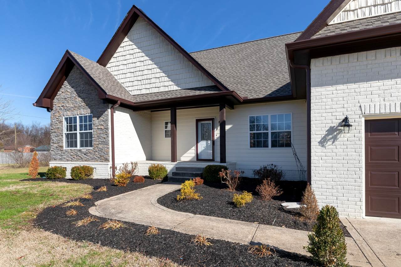 773 Redwood Cir - Photo 1