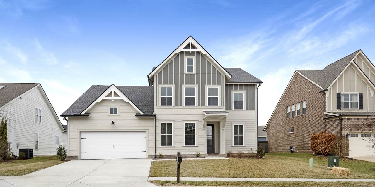 302 Eastwood Ln - Photo 1