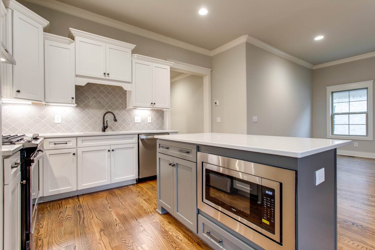 3020 Turnstone Trce - Photo 1