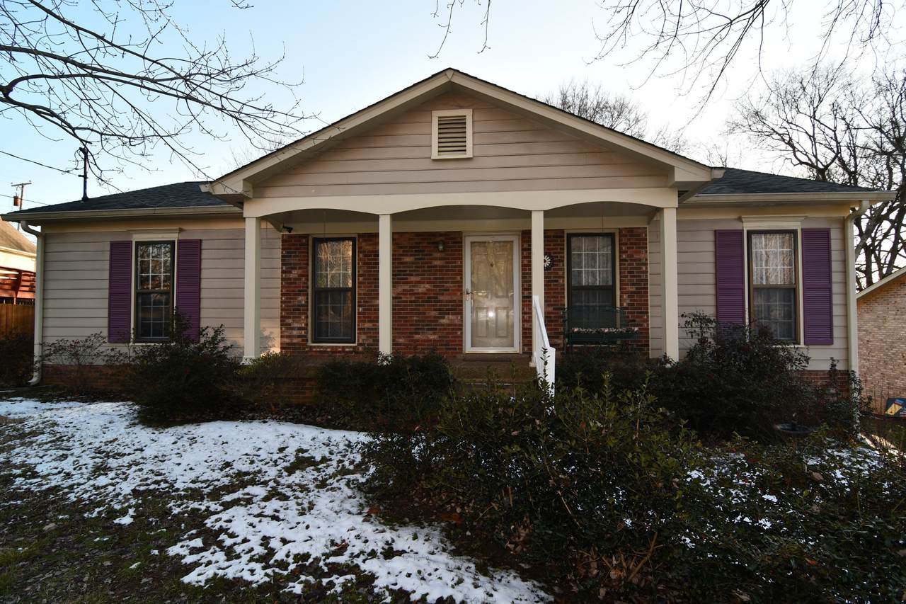 905 Sandburg Ct - Photo 1