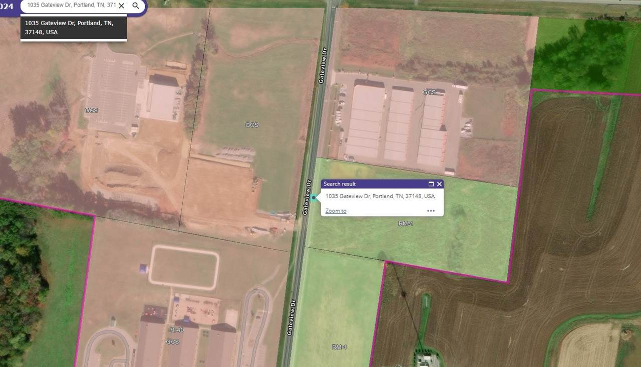 1035 Gateview Dr - Photo 1