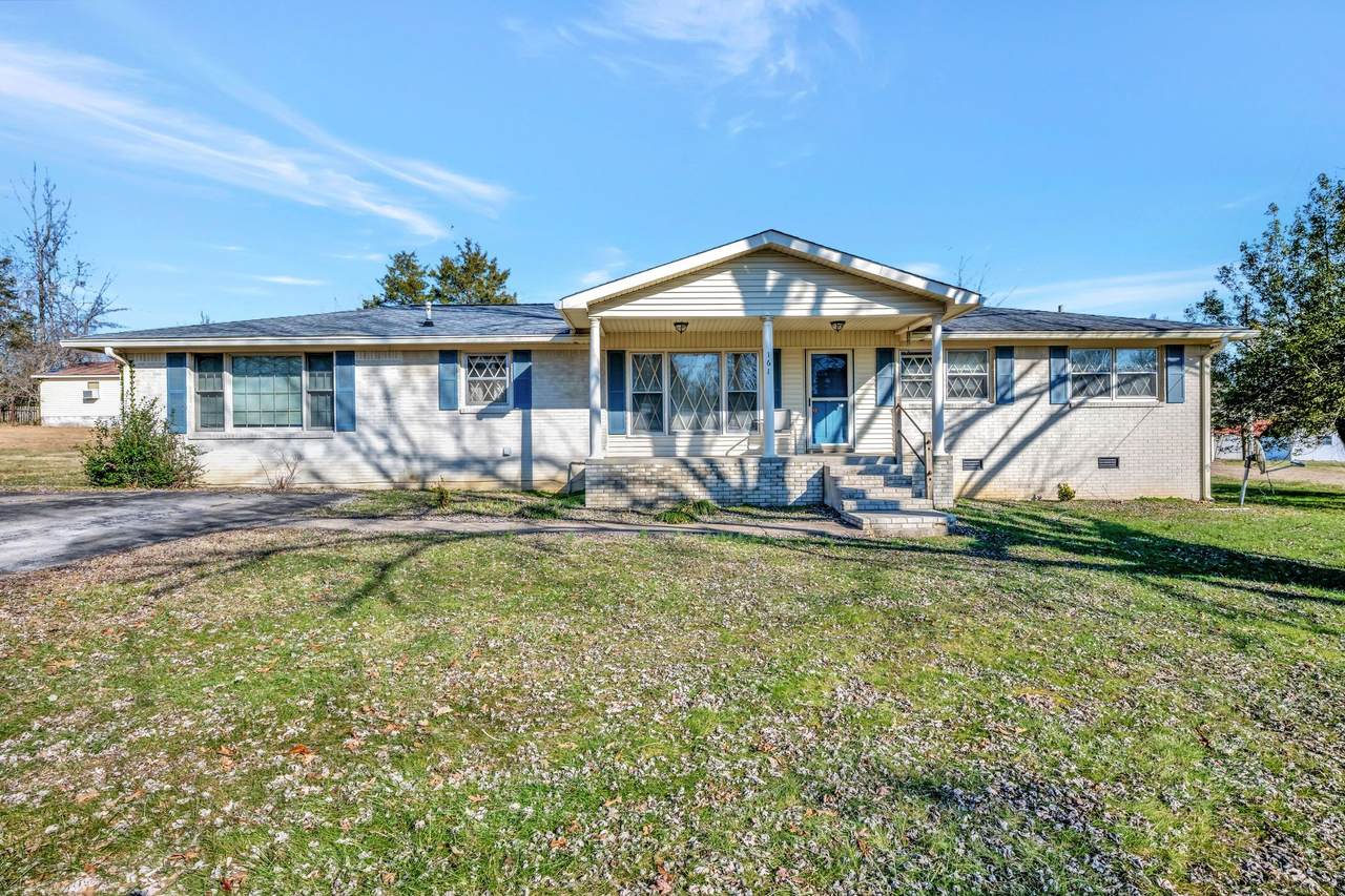 161 Circle Dr - Photo 1