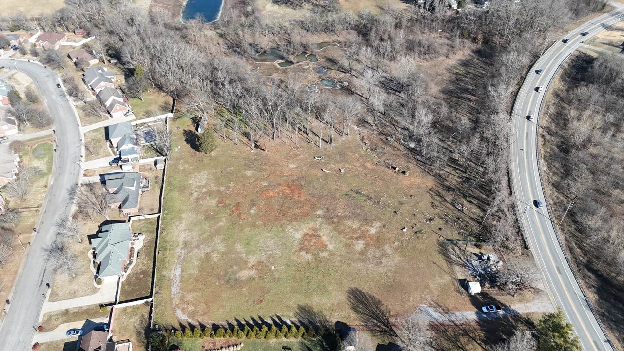 3187 N Thompson Ln - Photo 1