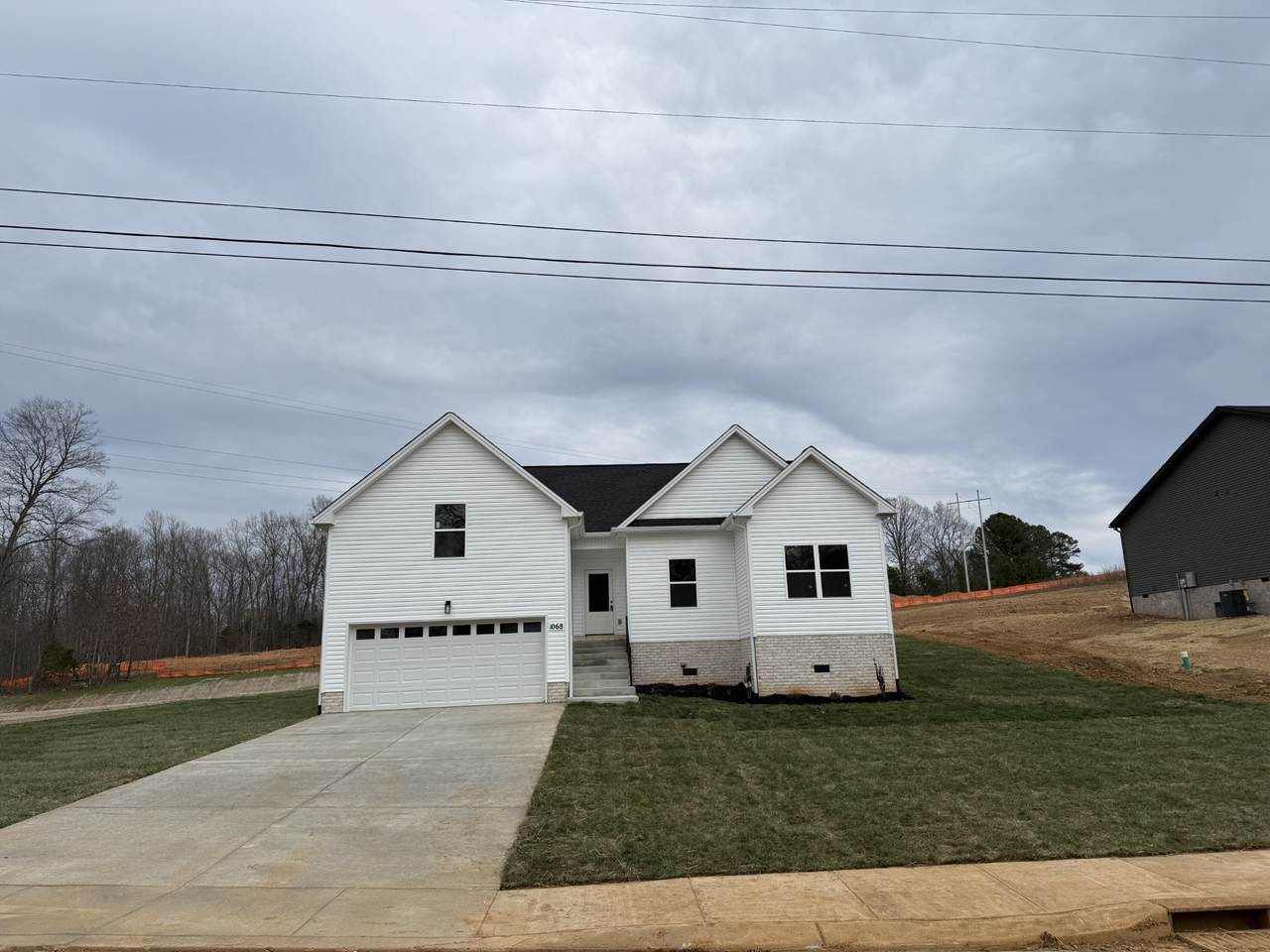 1068 Angus Way - Photo 1
