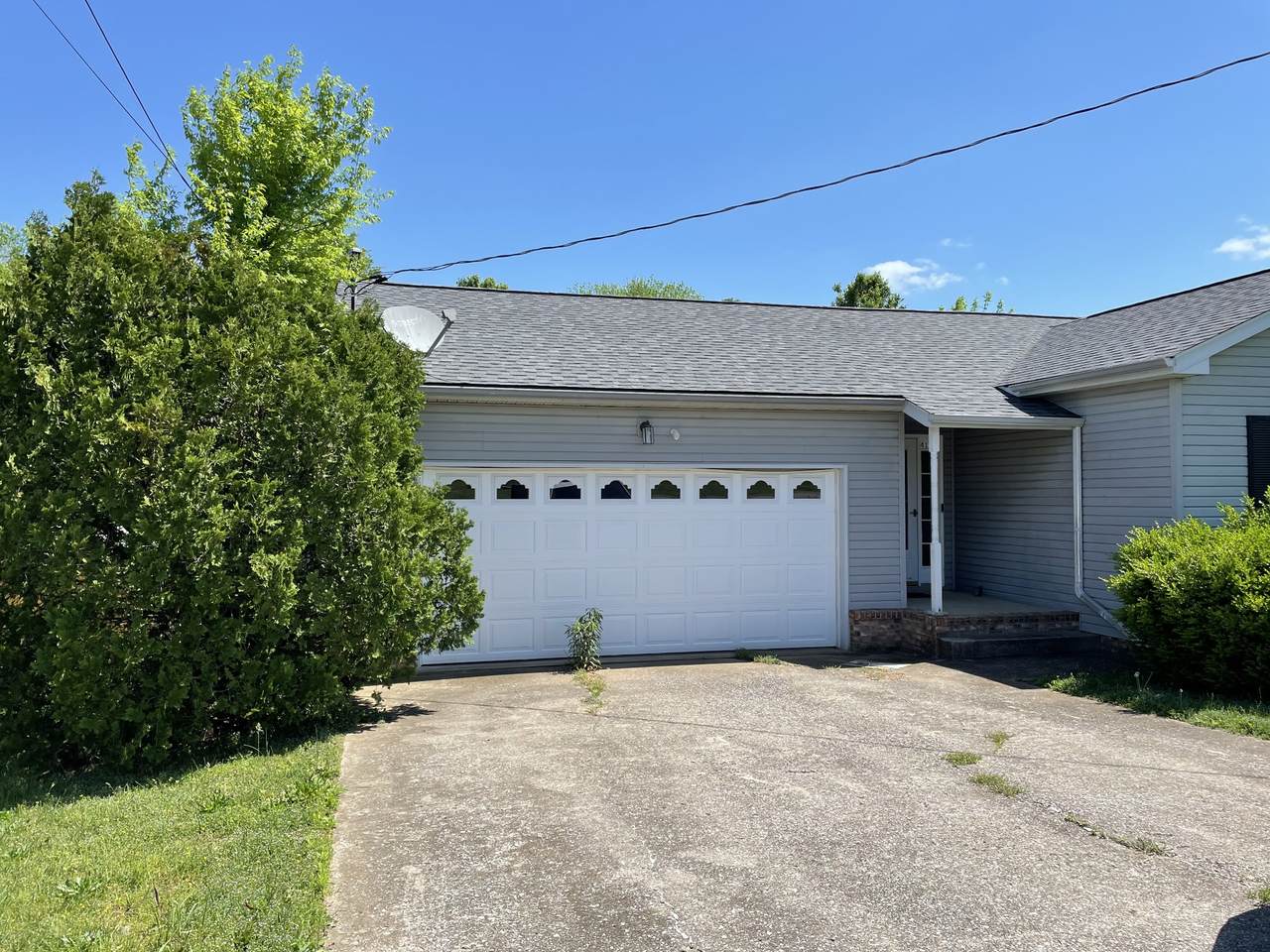 417 Sandburg Dr - Photo 1