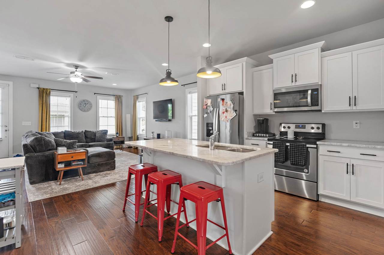 765 Cottage Park Dr - Photo 1