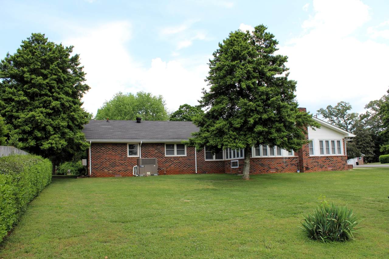 101 Iris St - Photo 1