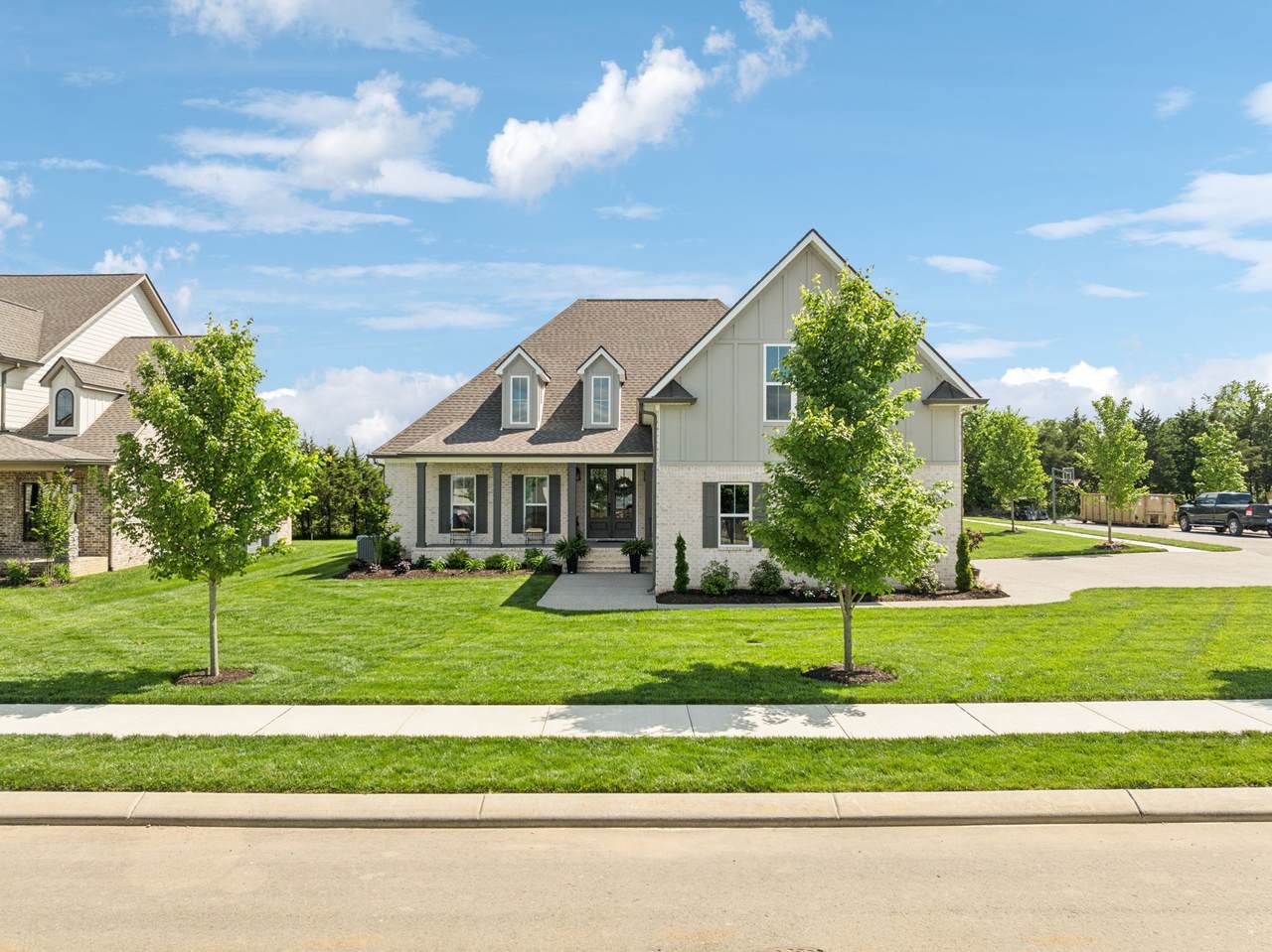 1009 Stone Creek Ln - Photo 1