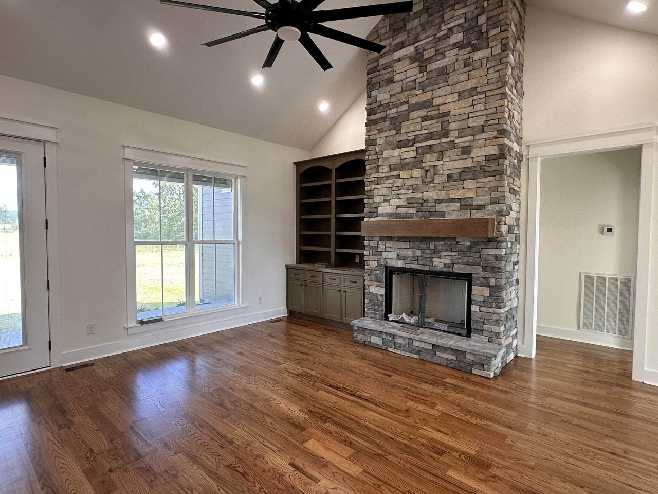 https://bt-photos.global.ssl.fastly.net/nashville/1280_boomver_3_RTC2867668-1.jpg
