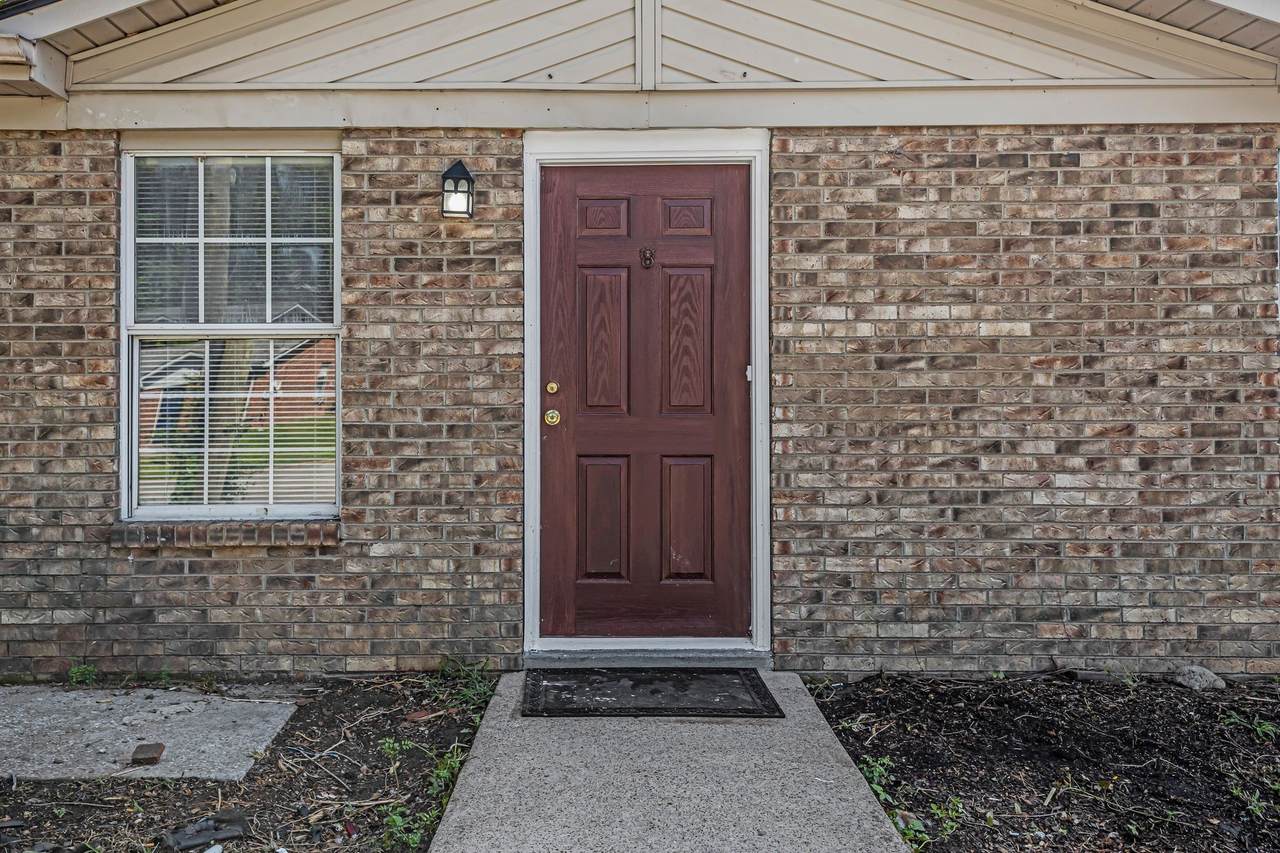516 Maxine Dr - Photo 1